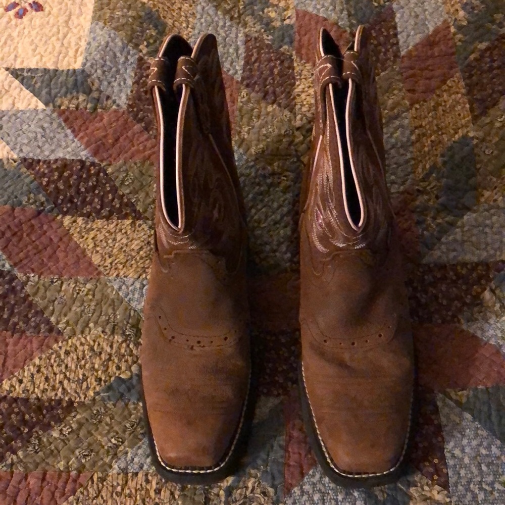 Justin Gypsy size 10B cowgirl boots.